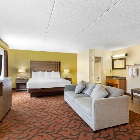 Best Western Rochester Marketplace Inn Bagian luar foto