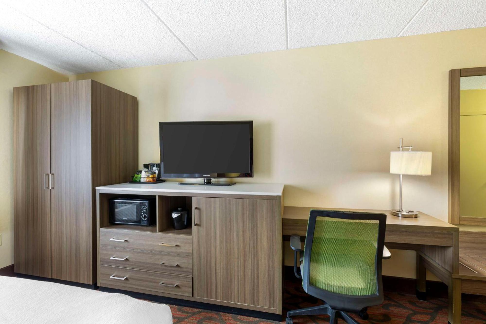Best Western Rochester Marketplace Inn Bagian luar foto