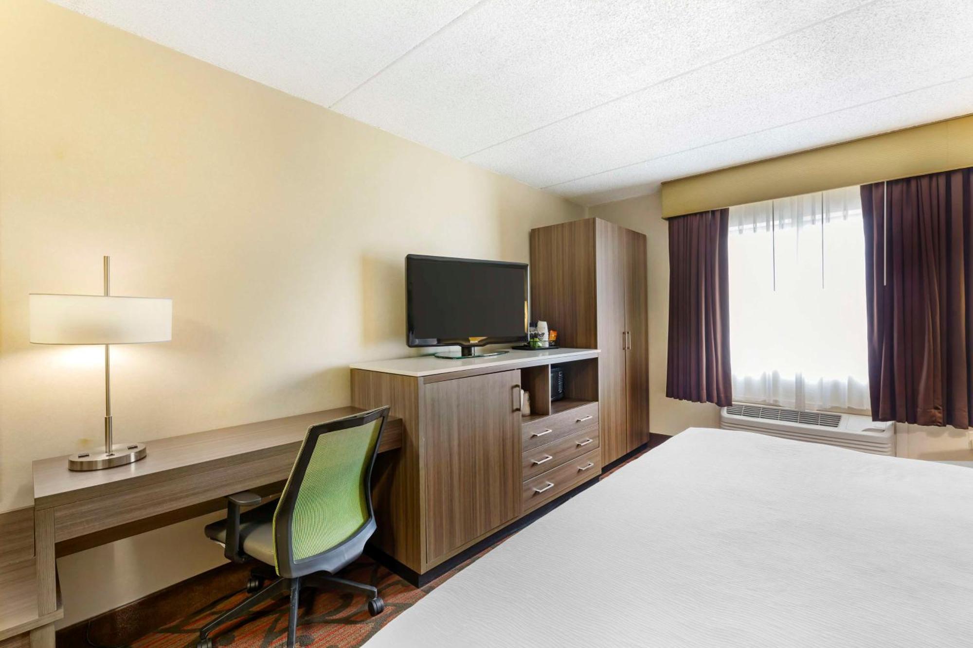 Best Western Rochester Marketplace Inn Bagian luar foto